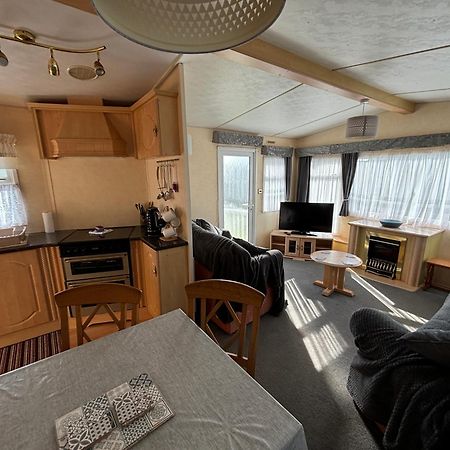 Seaview 145 - Pet Friendly, Bath And Close To Beach & Fantasy Island - Meadow Lakes Caravan & Lodge Hire Ingoldmells Esterno foto